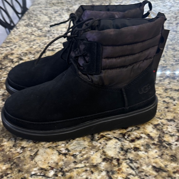 UGG Men's Black Padded Boots - Picture 1 of 5